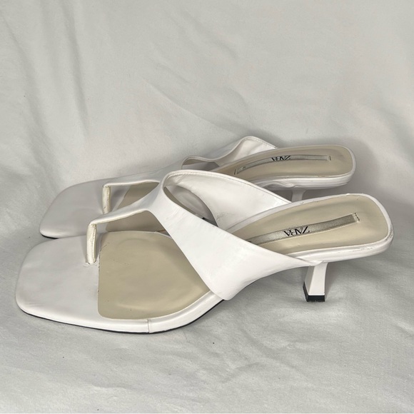 Kitten heel - Picture 2 of 4